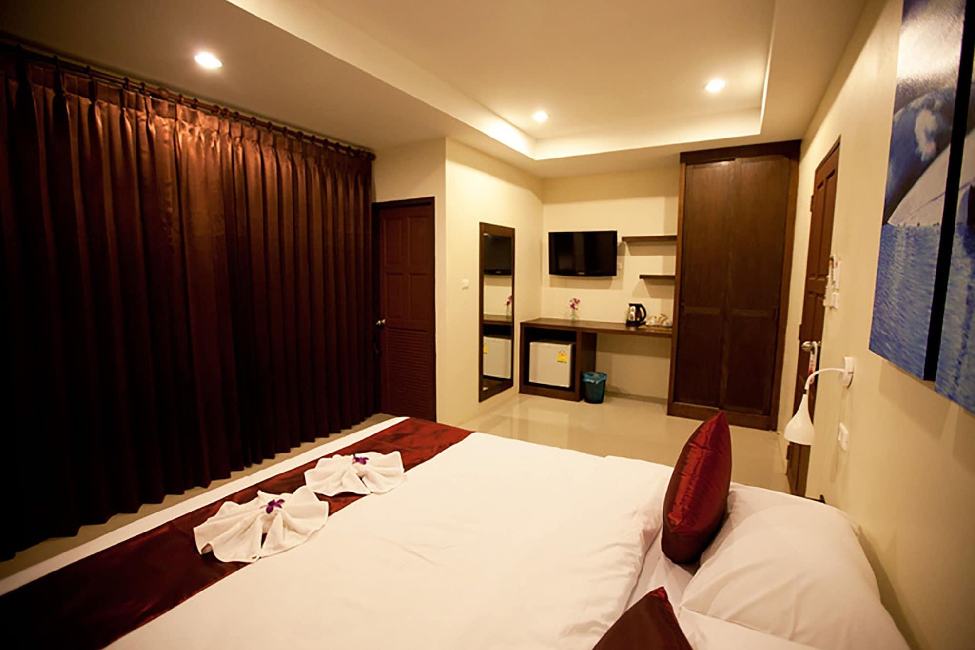 At Kamala Hotel Exterior photo