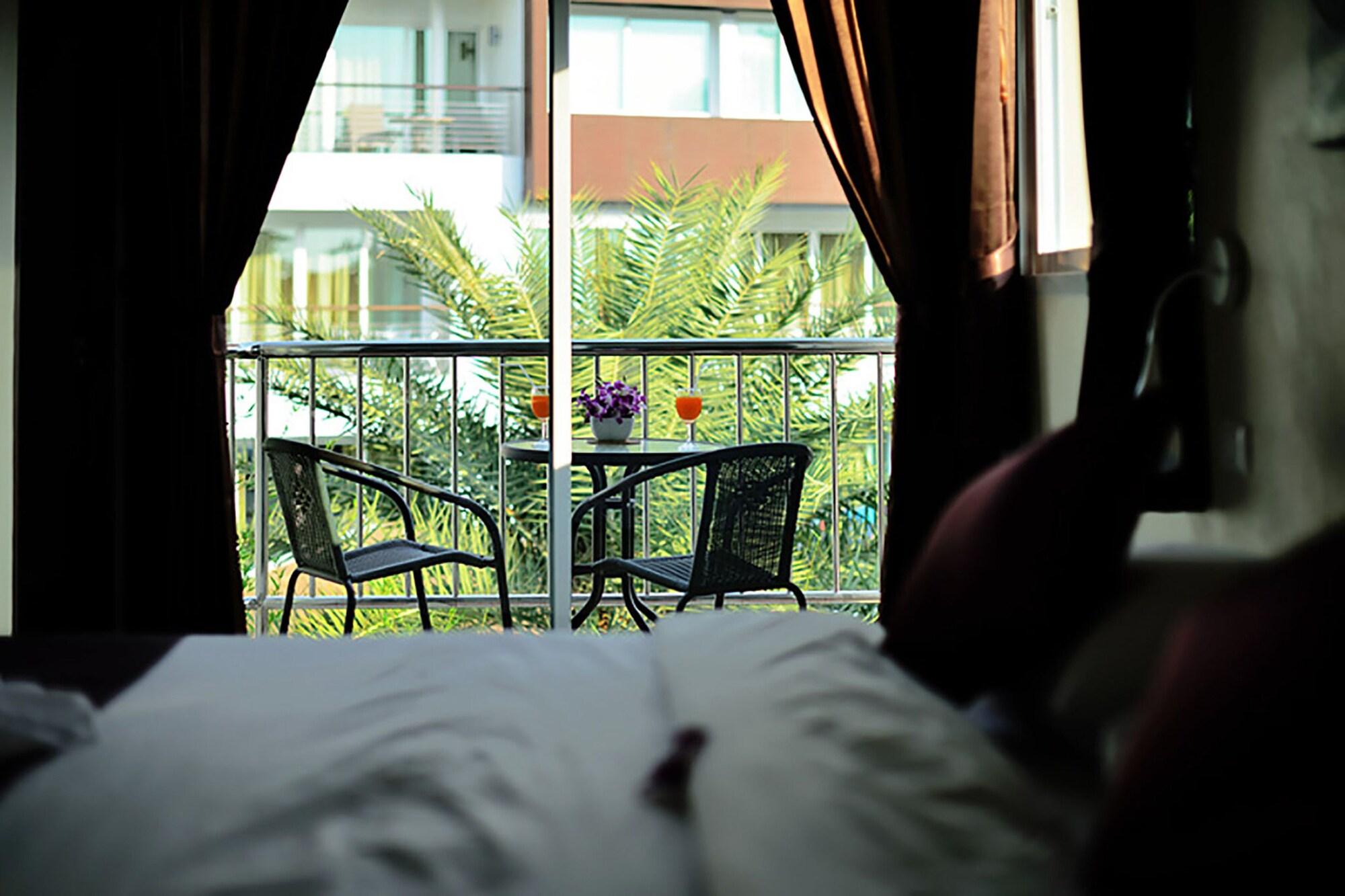 At Kamala Hotel Exterior photo